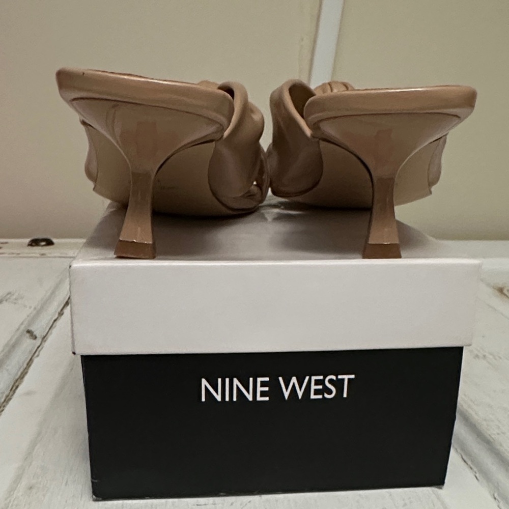 Nine West Women's Beige Knotted Heels - Picture 5 of 5